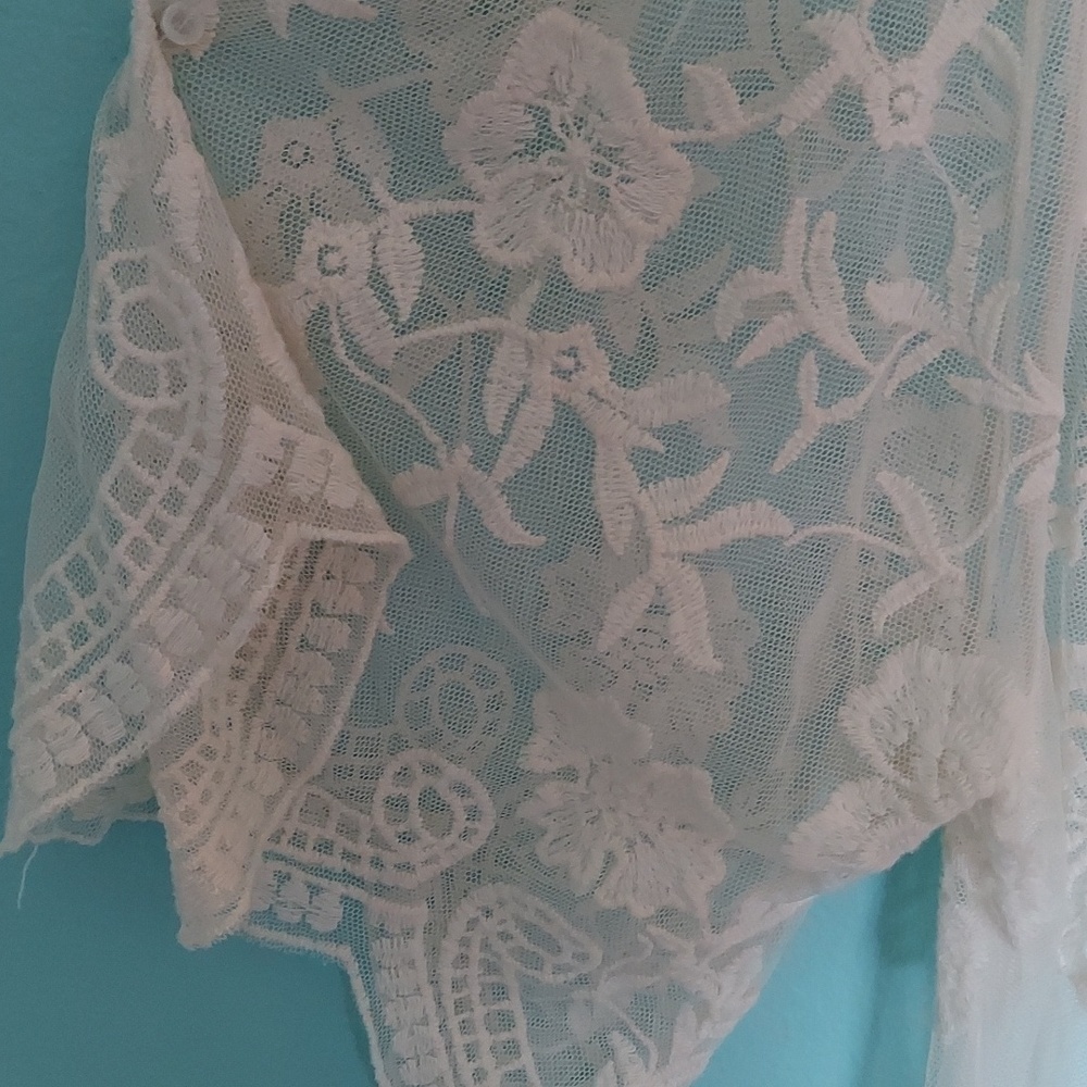 Cover up - Picture 4 of 5